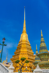 Fototapeta premium Colorful Gold Stupa Pagodas Grand Palace Bangkok Thailand