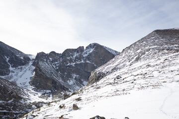 Fototapeta premium View of Snow Covered Longs Peak in Rocky Mountain National Park in Colorado in the Winter