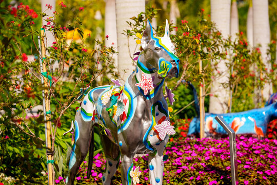 Miami, FL, USA - February 19, 2023: Photo Of Dogs And Cats Art Sculptures In Miami At Maurice A Ferre Park