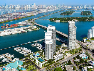 Obraz na płótnie Canvas Mc Arthur Causeway,.Aerial Photography,Helicopter,.Miami Beach , Miami, Florida,USA