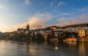 Basel Stadt Schweiz in den frühen Morgenstunden.