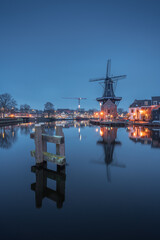Fototapeta na wymiar Windmill De Adriaan at night in Haarlem, Netherlands