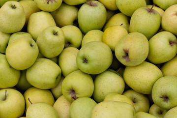 Manzanas  esperando su venta