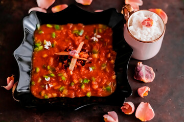 Riz parfumé. Sauce tomate aux légumes frais.