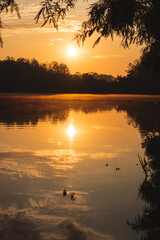 Obraz na płótnie Canvas Sunrise over the lake