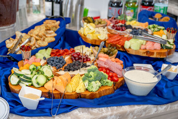 food, salad, meal, table, restaurant, dinner, vegetable, plate, buffet, dish, fresh, healthy, meat, vegetables, delicious, fruit, green, appetizer, market, tomato, lunch, diet, banquet, snack, tasty