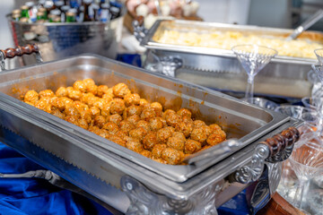 food, salad, meal, table, restaurant, dinner, vegetable, plate, buffet, dish, fresh, healthy, meat, vegetables, delicious, fruit, green, appetizer, market, tomato, lunch, diet, banquet, snack, tasty