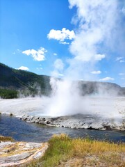 geyser's eruption in yellowstone park