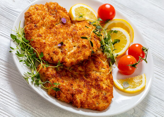 fried chicken cutlets under crusting of panko