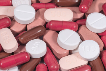 Medical capsules and pills