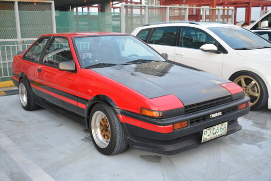 Toyota trueno ae86 at East side collective car meet in San Juan, Philippines