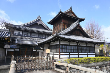 新撰組ゆかりの京都市西本願寺 太鼓楼