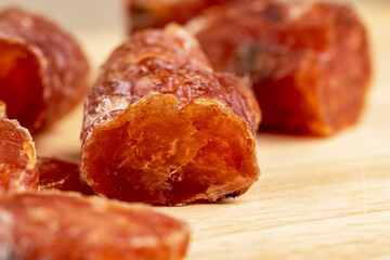Dried chicken sausage with dried tomatoes