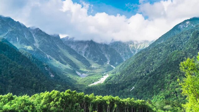 【長野県・上高地】雲湧く穂高連峰　タイムラプス映像　フィックス　
Mt. Hotaka with clouds - Nagano, Japan - timelapse video - fix