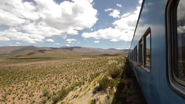 Tren a las Nubes, Salta, Argentina. Viaducto la Polvorilla Norte Argentino. Viajando en Tren
