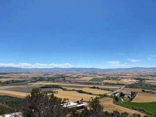 Obraz premium Country Side Landscape near Swabian-Angevin Fortress Lucera Italy