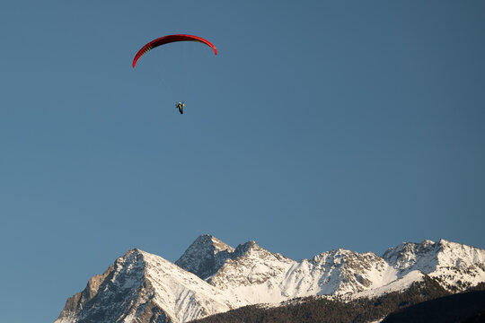 parapendio in Valle d'Aosta