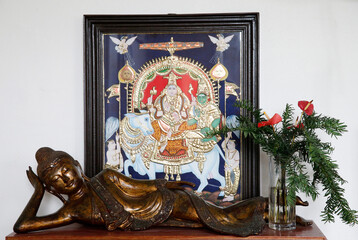 Reclining Buddha and Shiva - Parvati picture. France.