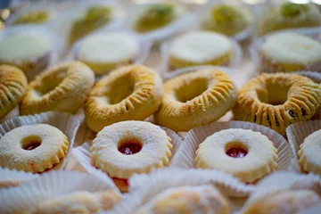 Foto op Plexiglas close up of a tray of cookies on a plate © reznik_val