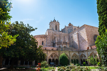 Fototapeta na wymiar Cloister of the Cathedral of Tarragona