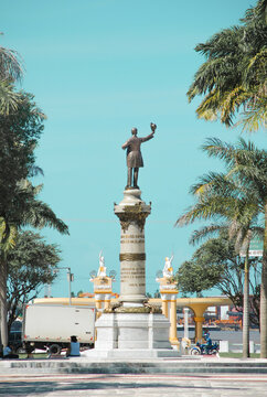 Pra&ccedil;a Fausto Cardoso 