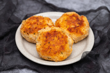 Turkey cutlets from minced meat. Pan-fried meatballs.
