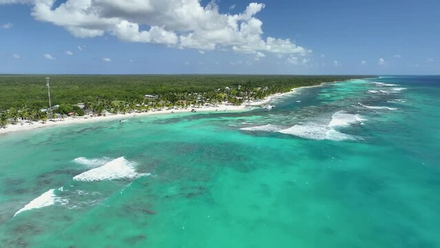 Paradisiacal caribbean sea on saona island in punta cana, aerial view