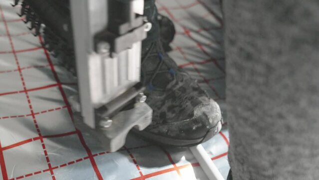 staple tacker gun for underfloor heating pipes