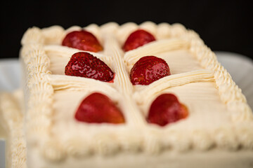 Pastel con fresas