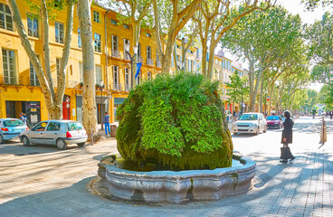 The Mousse Fountaine in Cours Mirabeau street, Aix-en-Provence, France