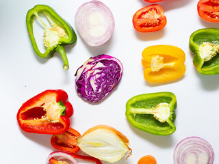 Photo a lot of slice colorful fruit and vegetable on white background