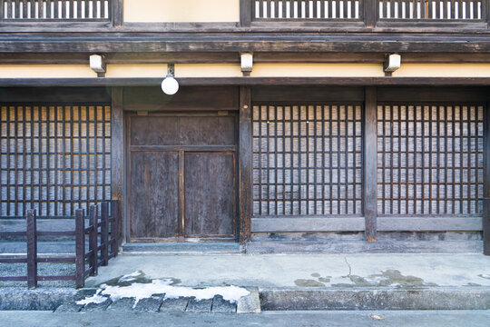 岐阜県の飛騨高山の古い街並の風景