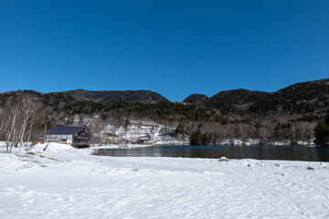 冬の奥日光　湯ノ湖湖畔の風景　2月