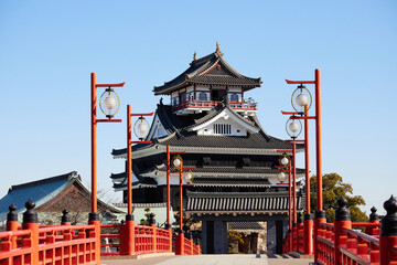 冬の青空と清洲城の風景