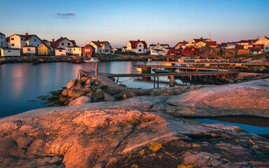 Villaggio sull'isola di Vrango, arcipelago di Goteborg, Svezia