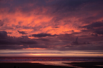 Fototapeta na wymiar Sunset at Glinks Gully. New Zealand. Westcoast. North Island.Twilight. 