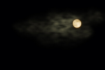 Mroon in the night sky, Great super moon in sky during the dark night.