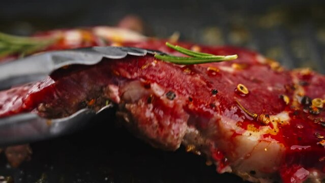A delicious fried steak video