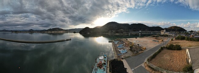 山陰海岸国立公園　夕刻の港　ドローンパノラマ空撮