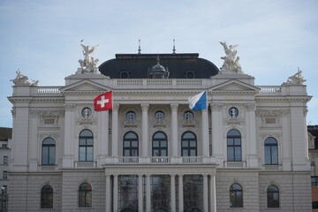 Fototapeta na wymiar Main facade of Opera 
