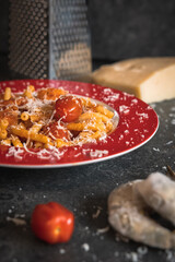pasta pomodoro con scampi