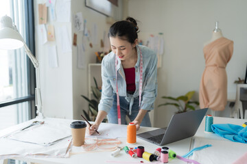 Female entrepreneurs are making new clothing collections.
