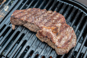 バーベキュー、BBQ、焼いたステーキ