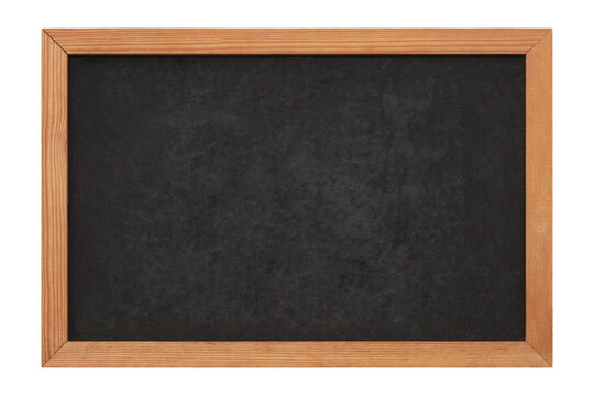 Kleine alte schwarze leere Kreidetafel mit braunem Holzrahmen und freier Fl&auml;che als Textfreiraum freigestellt mit transparentem Hintergrund, Draufsicht