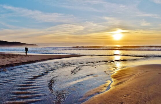 Atardecer en la playa de Doni&ntilde;os en Ferrol, Galicia