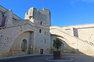 Fototapeta na wymiar City walls and Tower in Aigues-Mortes in France 