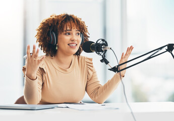 Radio show, podcast and black woman with microphone, talking and live streaming for advice. African American female presenter, lady or influencer with headphones, discussion or broadcast in workplace - obrazy, fototapety, plakaty