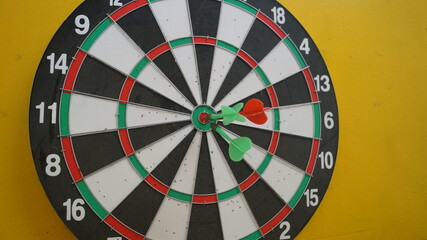 dart on target