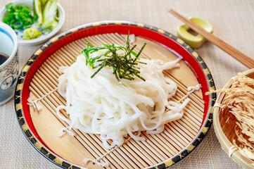 米粉のざるうどん