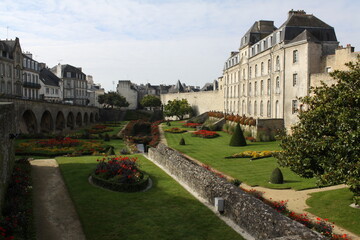 chateau Vannes garden 